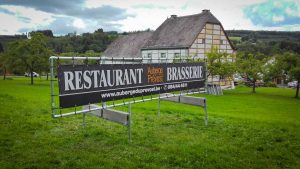 Bâche tendu pour l'Auberge du Prevost à Saint-Hubert